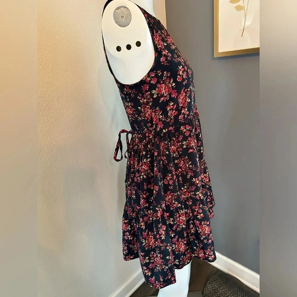 Band Of Gypsies Mini Dress Black Red Floral Tie Waist Open Back Size XS - Picture 3 of 11